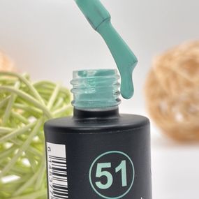 Гель-лак для ногтей Bee Nails 051 (неоновый бирюзовый) 8мл