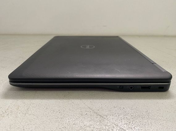 Ноутбук Б-класс Dell Latitude E7440 / 14" (1920x1080) TN Touch / Intel Core i5-4310U (2 (4) ядра по 2.0 - 3.0 GHz) / 8 GB DDR3 / 128 GB SSD / Intel HD Graphics 4400 / WebCam б/у | Зображення 5