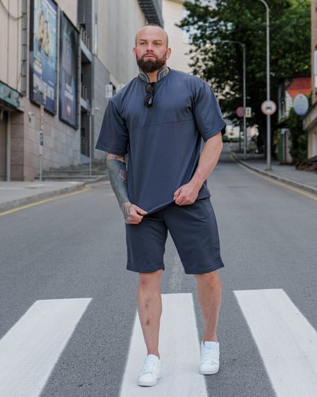 Мужской летний костюм оверсайз с шортами и футболкой BD0023 цвет графит, размер XL | Зображення 1