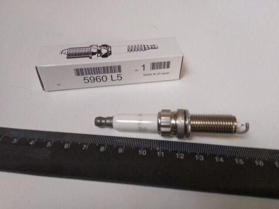 Свічка запалювання PEUGEOT/CITROEN (5960.L5) ОДНА ШТУКА