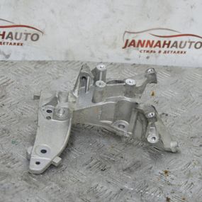 Кронштейн кріплення двигуна 1.6 HDI Peugeot Partner B9 2008-2024 Лапа опора мотора Пежо 9674030280