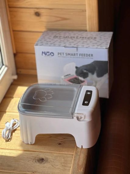 Умная автоматическая кормушка с таймером для кошек и собак 1 отсек 600 мл диспенсер для корма | Зображення 1