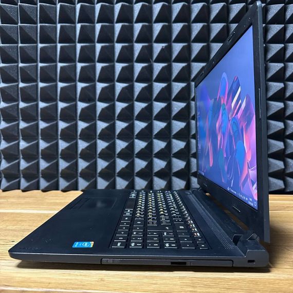 Ноутбук Б-клас Lenovo IdeaPad 100-15IBY / 15.6" (1366x768) TN / Intel Pentium N3540 (4 ядра по 2.16 - 2.66 GHz) / 8 GB DDR3 / 128 GB SSD / Intel HD Graphics / WebCam / Win 10 б/в | Зображення 5