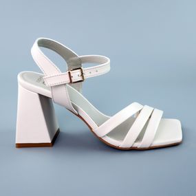 Босоніжки жіночі шкіряні 588911 Молочні 36 37 38 39 40 41