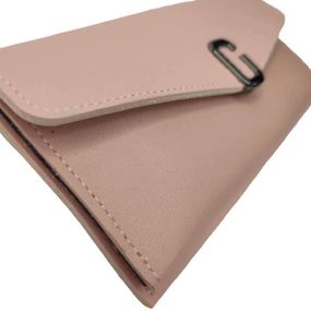 Гаманець жіночий з екошкіри у класичному стилі Пудровий