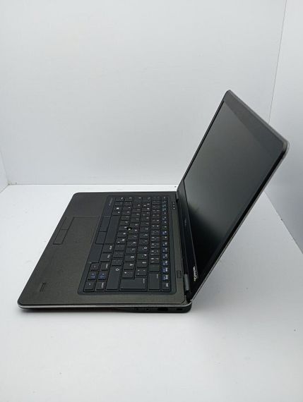 Ноутбук Dell Latitude E7440 / 14" (1366x768) TN / Intel Core i5-4300U (2 (4) ядра по 1.9 - 2.9 GHz) / 8 GB DDR3 / 120 GB SSD / Intel HD Graphics 4400 / WebCam б/в | Зображення 5