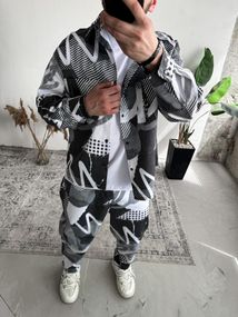 Костюм