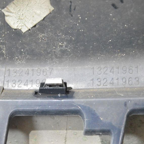 Решітка радіатора Opel Astra H 2004-2009 Решітка переднього бампера Опель Астра Н 13241961 13241963 | Зображення 9