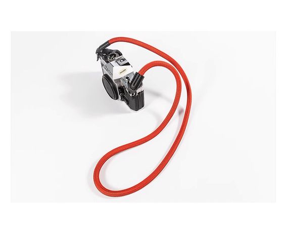 Ремень универсальный для фотоаппарата фотокамеры CAMERA STRAP нашейный плечевой из ткани красный | Зображення 1