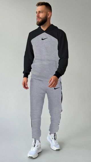 Чоловічий спортивний костюм Nike сірий з чорними вставками