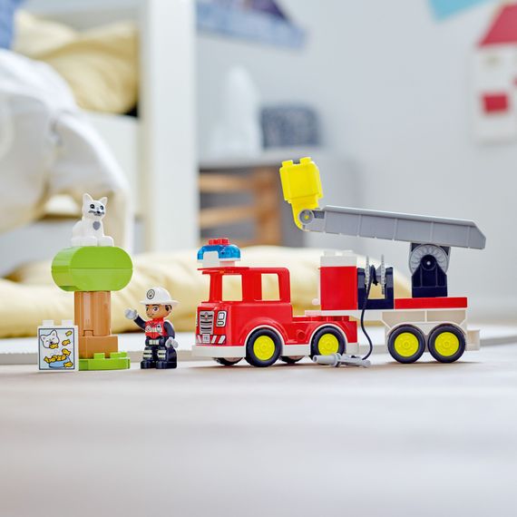 Конструктор LEGO DUPLO Town Пожежна машина 21 деталь (10969) | Зображення 4