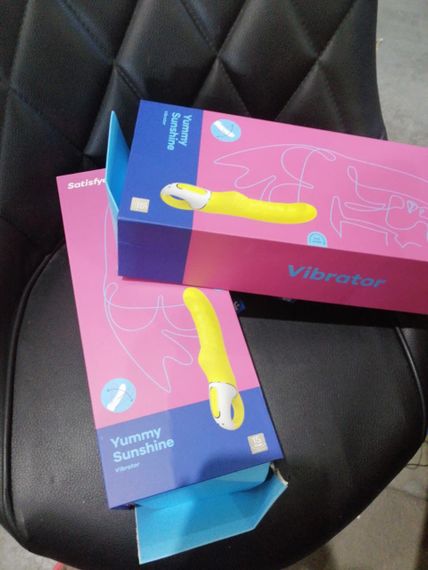 Потужний вібратор Satisfyer Vibes Yummy Sunshine (м'яте паковання!!!) | Зображення 1