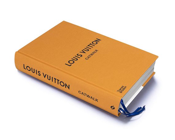 Книга о модных коллекциях Луи Витон Louis Vuitton Catwalk: The Complete Fashion Collections. Jo Ellison | Зображення 9