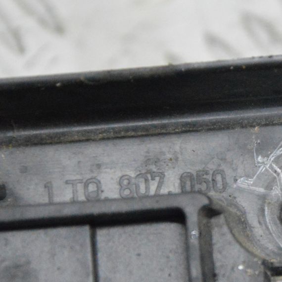 Кронштейн бампера правий Volkswagen Touran Caddy 2003-2015 Кріплення переднього бампера Фольксваген Туран 1T0807050 | Зображення 2