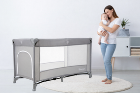 Детская складная кроватка-манеж Moby-System Happy Traveller Basic с раскладным матрасом, сумкой, колесиками и боковым выходом, 126 x 66 см