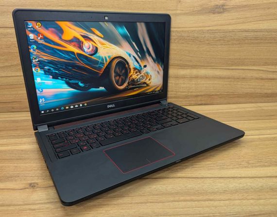Ігровий ноутбук Б-клас Dell Inspiron 15-5577 / 15.6" (1920x1080) IPS / Intel Core i7-7700HQ (4 (8) ядра по 2.8 - 3.8 GHz) / 16 GB DDR4 / 128 GB SSD + 1000 GB HDD / nVidia GeForce GTX 1050, 4 GB GDDR5, 128-bit / WebCam / HDMI / Windows 10 б/в + Подарунок | Зображення 4