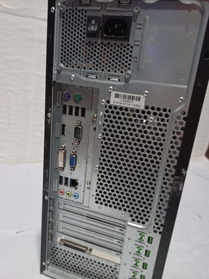 ПК Б-клас Fujitsu Esprimo P920 E85+ Tower / Intel Core i5-4570 (4 ядра 3,2 - 3,6 ГГц) / 16 ГБ DDR3 / 500 ГБ HDD / Intel HD Graphics 4600 / DVD-ROM б/в | Зображення 3