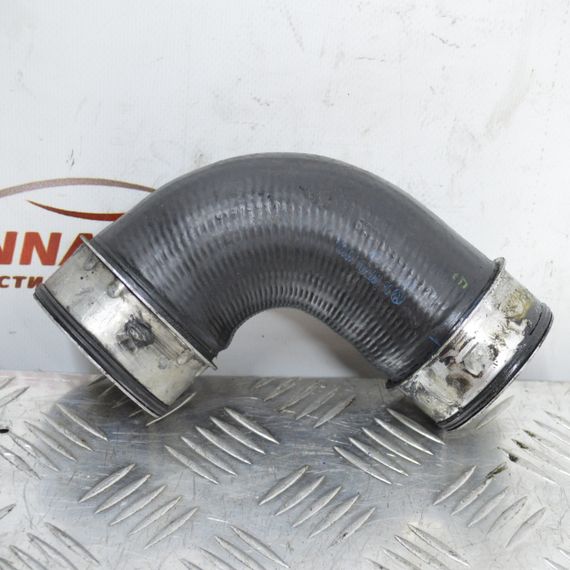 Патрубок інтеркулера Skoda Fabia 1.9 TDI 2002-2009 шланг інтеркуллера Шкода Фабія 6Q0145838L