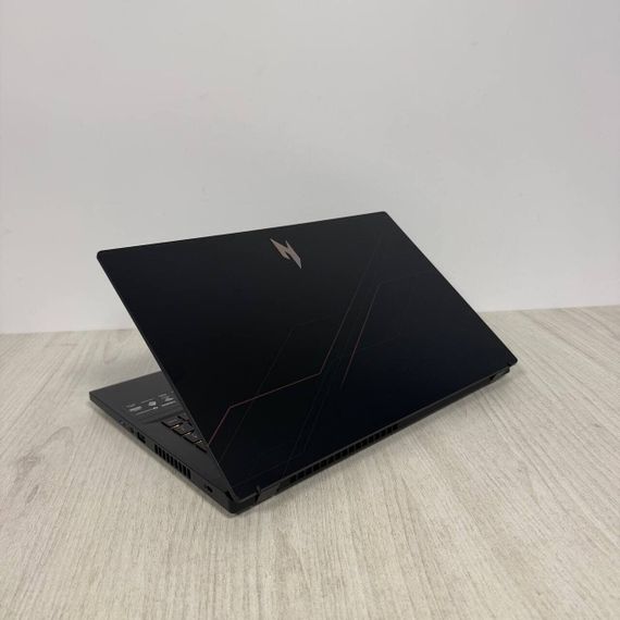 Игровой ноутбук Acer Nitro V 15 ANV15-52 / 15.6" (1920x1080) IPS / Intel Core i7-13620H (10 (16) ядер по 2.4 - 4.9 GHz) / 8 GB DDR5 / 512 GB SSD / nVidia GeForce RTX 4050, 6 GB GDDR6, 96-bit / WebCam б/у | Зображення 5