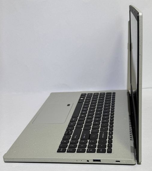 Ноутбук Acer Aspire Vero 15 AV15-54MV / 15.6" (1920x1080) IPS / Intel Core i5-1335U (10 (12) ядер по 3.4 - 4.6 GHz) / 8 GB DDR5 / 512 GB SSD / Intel Iris Xe Graphics / WebCam / Fingerprint б/у | Зображення 6