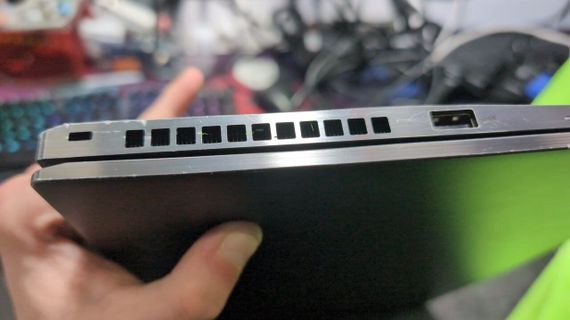 Ноутбук Б-клас Lenovo ThinkPad T14s Gen 2 / 14" (3840x2160) IPS / Intel Core i7-1165G7 (4 (8) ядра по 2.8 - 4.7 GHz) / 16 GB DDR4 / 480 GB SSD / Intel Iris Xe Graphics / WebCam б/в + Подарунок  Бездротова миша HOCO GM28 | Зображення 6