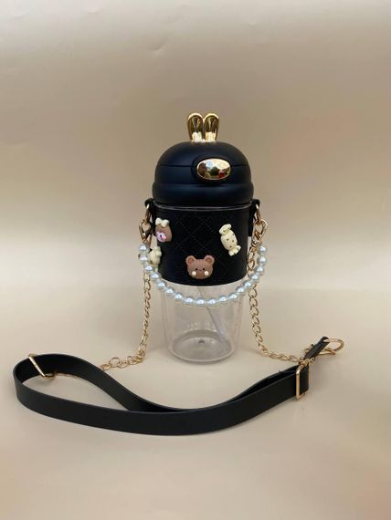 Дитяча пляшка для води  з ремінцем і стікерами  чорного кольору 580 мл