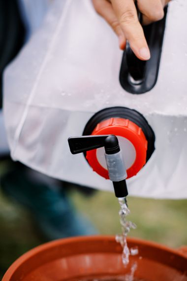 Ємність для води Tribe Water Carrier PVC 15л, каністра трайб складна прозора для походу, дачі, кемпінгу, риболовлі | Зображення 5