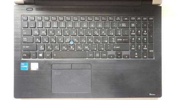 Ультрабук Б-клас Toshiba Dynabook Tecra A50-J / 15.6" (1920x1080) IPS Touch / Intel Core i7-1165G7 (4 (8) ядер по 4.7 GHz) / 8 GB DDR4 / 512 GB SSD / Intel Iris Xe Graphics / WebCam б/в | Зображення 2