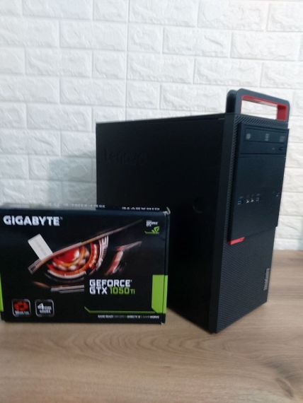 Комп'ютер Lenovo ThinkCentre M800 Tower / Intel Core i5-6500 (4 ядра по 3.2 - 3.6 GHz) / 16 GB DDR4 / 512 GB SSD + 500 GB HDD / nVidia GeForce GTX 1050 Ti, 4 GB GDDR5, 128-bit / DVD-ROM б/в + Подарунок Кабель DVI + живлення | Зображення 1