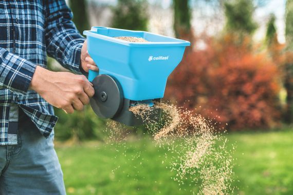 Сеялка ручная универсальная Cellfast 3 л 42-204 | Зображення 1