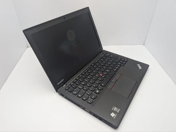Нетбук Lenovo ThinkPad X250 / 12.5" (1366x768) TN / Intel Core i5-5300U (2 (4) ядра по 2.3 - 2.9 GHz) / 8 GB DDR3 / 500 GB HDD / Intel HD Graphics 5500 / WebCam б/в | Зображення 5