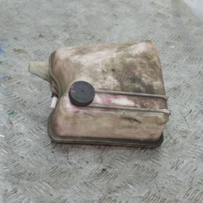 Розширювальний бачок Mazda 5 2005-2010 Бак розширювальний Мазда 5 LFB715351