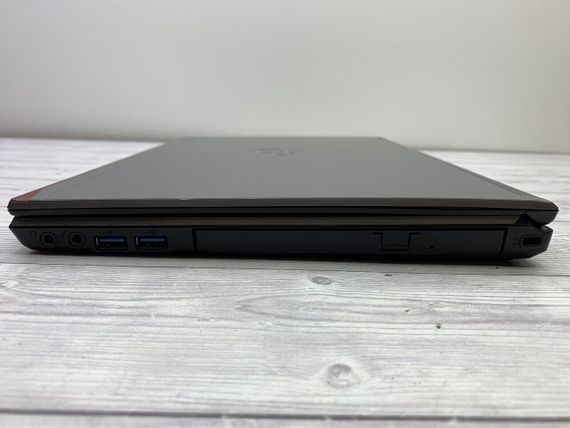 Ноутбук Fujitsu LifeBook E744 / 14" (1366x768) TN / Intel Core i5-4210M (2 (4) ядра по 2.6 - 3.2 GHz) / 8 GB DDR3 / 120 GB SSD / Intel HD Graphics 4600 / WebCam / DVD-ROM б/в | Зображення 7