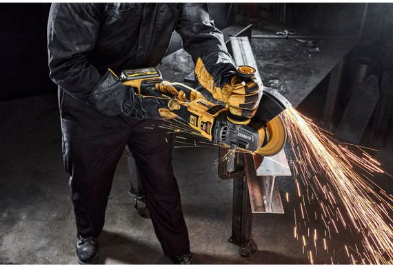 Шлифмашина угловая - болгарка аккумуляторная бесщёточная 230мм DeWALT DCG460NK | Зображення 5