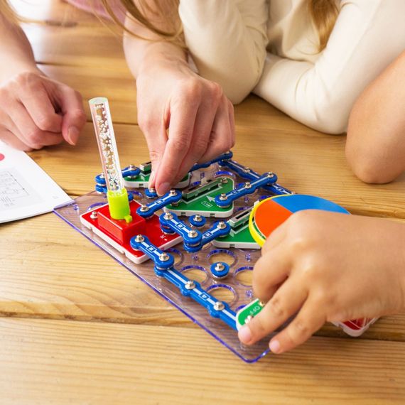 Электронный конструктор "Свет и цвет RGB" DOKA D70700 со светом | Зображення 5