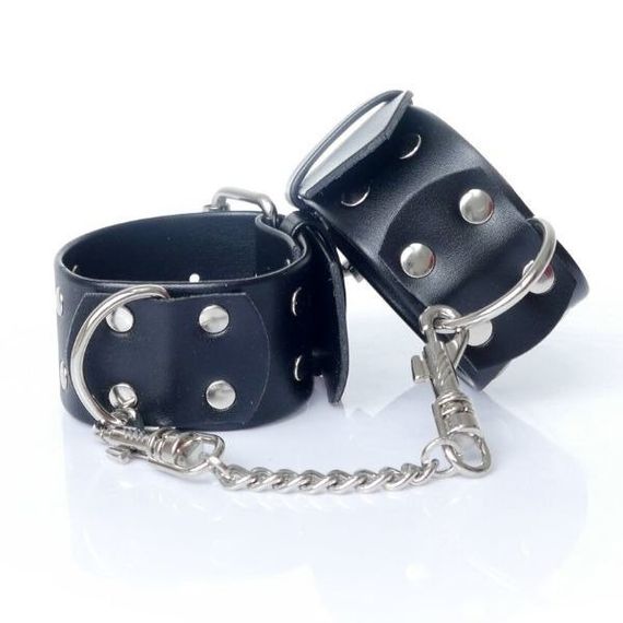 ШКІРЯНІ НАРУЧНИКИ Fetish Boss Series Handcuffs with studs 4 cm | Зображення 1