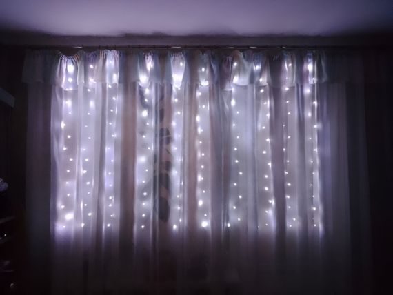 Гирлянда штора 2x1.5 метра, 150LED, "светодиодные капли" от USB, холодный белый цвет, 8 режимов + пульт