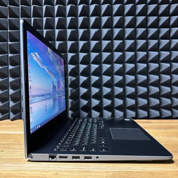 Ноутбук Б-класс Dell Vostro 5568 / 15.6" (1920x1080) IPS / Intel Core i5-7200U (2 (4) ядра по 2.5 - 3.1 GHz) / 8 GB DDR4 / 256 GB SSD / Intel HD Graphics 620 / WebCam б/у | Зображення 4