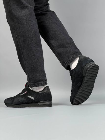 Чоловічі кросівки R-eebo-k Classic M All Black , В'єтнам | Зображення 3