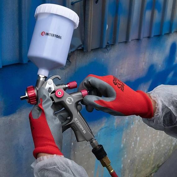 Рукавичка трикотажная червона, вкрита сірим нітрилом на долоні, 10" INTERTOOL SP-0124 | Зображення 1