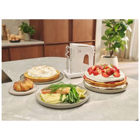 Міксер Electrolux EHM4W | Зображення 9