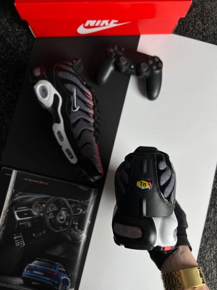 Кросівки Air Max Tn Plus Red Grey Black , В'єтнам | Зображення 4