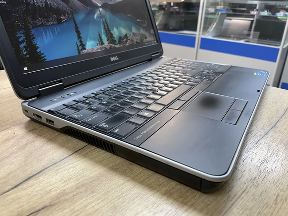 Ноутбук Dell Precision m2800 15.611 FHD core i5 4210M/8gb/240SSD/Radeon W4170M | Зображення 4