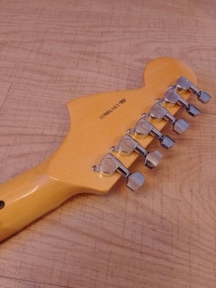 Электрогитара Fender Stratocaster Yngwie Malmsteen горчичный China | Зображення 8