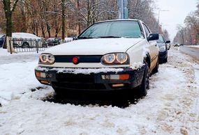 Зимняя накладка на решетку Глянцевая для Volkswagen Golf 3