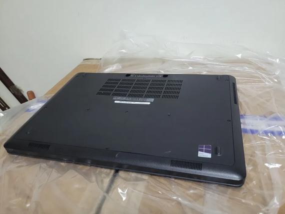 Потужний ноутбук Dell E5550  15,6 FullHD \ i5 \ 8GB \ SSD250 GB | Зображення 2