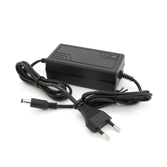 Зарядний пристрій для акумуляторів LiFePO4 12V(14,6V),4S,1,5A, штекер 5.5*2.5, з індикацією | Зображення 2