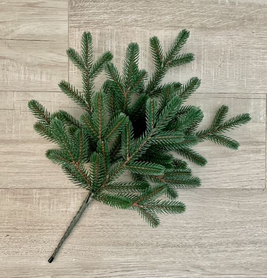 Декоративна гілка штучної хвої Traditional 60 см зелена | Зображення 2