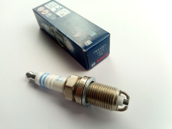 Свічка запалювання BOSCH SUPER PLUS FR6KDC +53 (0242240648) SMART