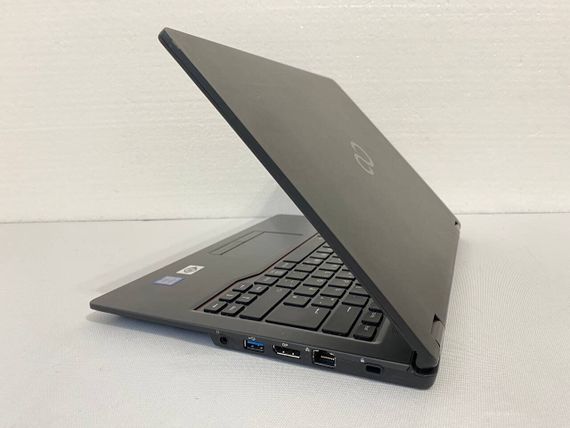 Ноутбук Fujitsu LifeBook U748 / 14" (1920x1080) IPS / Intel Core i5-7200U (2 (4) ядра по 2.5 - 3.1 GHz) / 12 GB DDR4 / 256 GB SSD / Intel HD Graphics 620 / WebCam б/в | Зображення 5